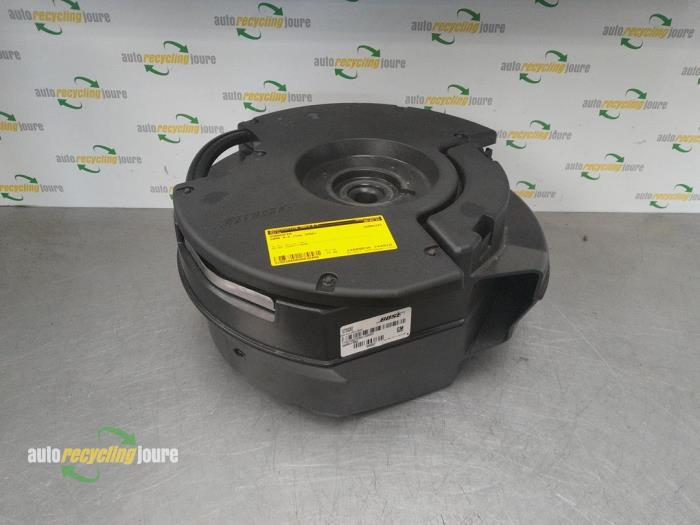 Używane Subwoofer Saab 9-3 Sport Estate (YS3F) 1.9 TiD 16V Cena € 74,99 Procedura marży oferowane przez Autorecycling Joure B.V.
