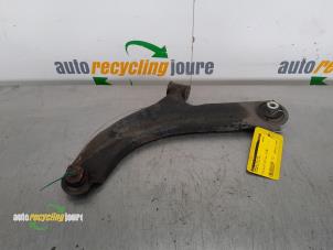 Used Front wishbone, left Nissan Note (E11) 1.4 16V Price € 29,99 Margin scheme offered by Autorecycling Joure B.V.