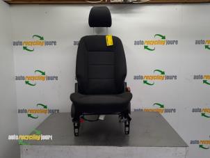 Używane Fotel prawy Mercedes B (W245,242) 1.5 B-150 16V Cena € 85,00 Procedura marży oferowane przez Autorecycling Joure B.V.
