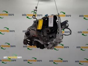 Gebrauchte Getriebe Renault Twingo II (CN) 1.2 16V Preis € 275,00 Margenregelung angeboten von Autorecycling Joure B.V.