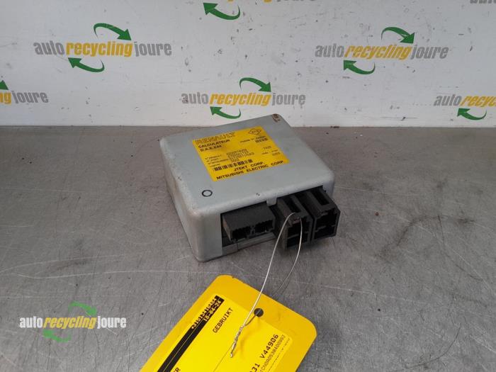 Used Power steering computer Renault Twingo II (CN) 1.2 16V Price € 79,99 Margin scheme offered by Autorecycling Joure B.V.