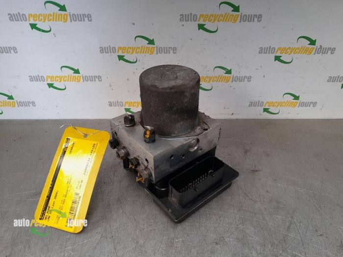 Usagé Pompe ABS BMW X5 (E53) 3.0d 24V Prix € 120,99 Prix TTC proposé par Autorecycling Joure B.V.