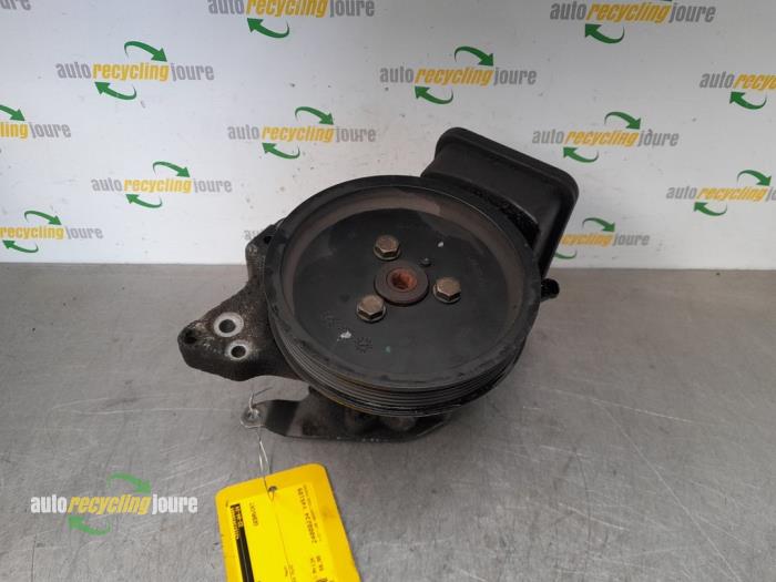 Usagé Pompe de direction BMW X5 (E53) 3.0d 24V Prix € 72,59 Prix TTC proposé par Autorecycling Joure B.V.