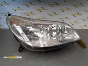 Used Headlight, right Citroen C5 II Break (RE) 2.0 HDiF 16V Price € 49,99 Margin scheme offered by Autorecycling Joure B.V.