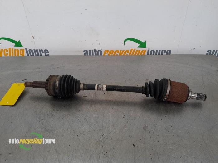Front drive shaft, left from a Kia Cee'd Sporty Wagon (EDF) 1.6 16V 2007