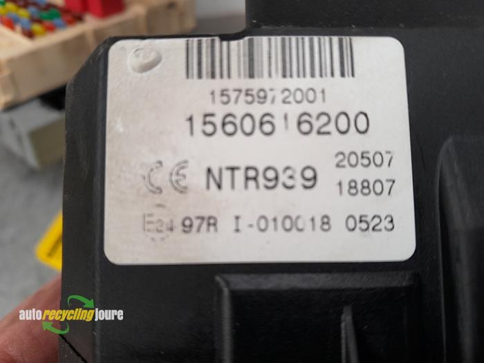 Engine management computer from a Alfa Romeo 159 Sportwagon (939BX) 1.9 JTDm 2008