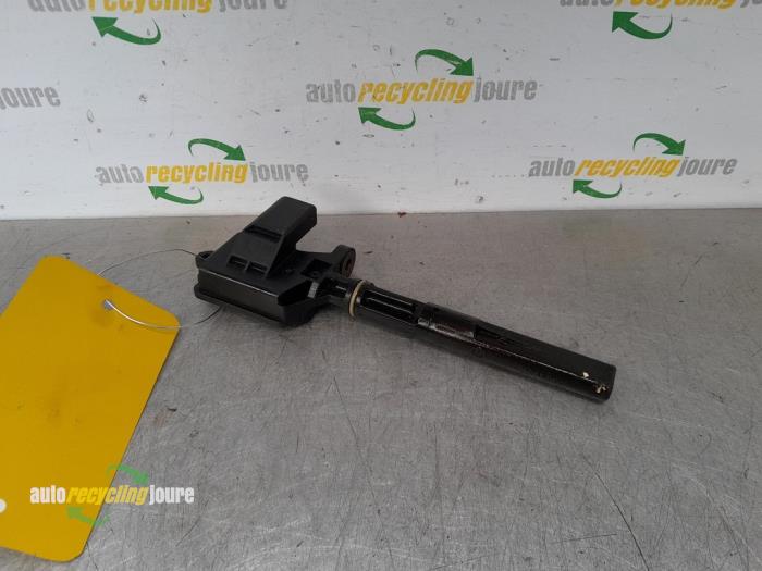 Begagnade Oljenivåsensor Volkswagen Polo V (6R) 1.2 12V Pris € 19,99 Marginaltabell erbjuds av Autorecycling Joure B.V.