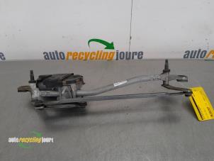 Usagé Moteur + mécanique essuie-glace Volvo V40 (MV) 2.0 D2 16V Prix € 34,99 Règlement à la marge proposé par Autorecycling Joure B.V.