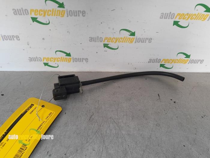 Vacuum valve Volvo V40 2.0 D2 16V - 31339879