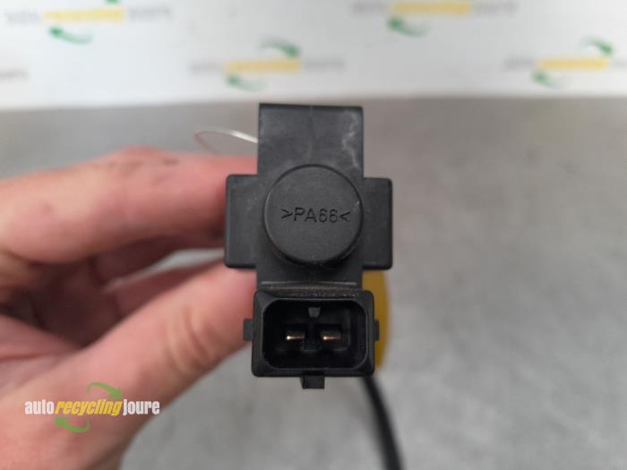 Vacuum valve Volvo V40 2.0 D2 16V - 31339879
