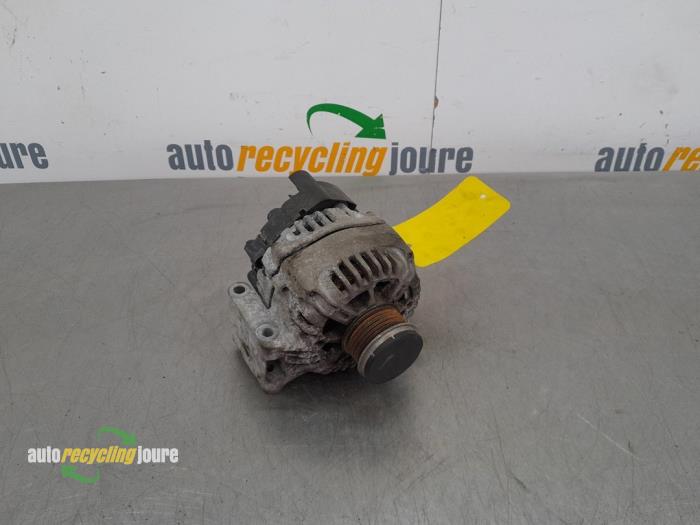 Begagnade Dynamo Fiat Punto Evo (199) 1.3 JTD Multijet 85 16V Euro 5 Pris € 34,99 Marginaltabell erbjuds av Autorecycling Joure B.V.