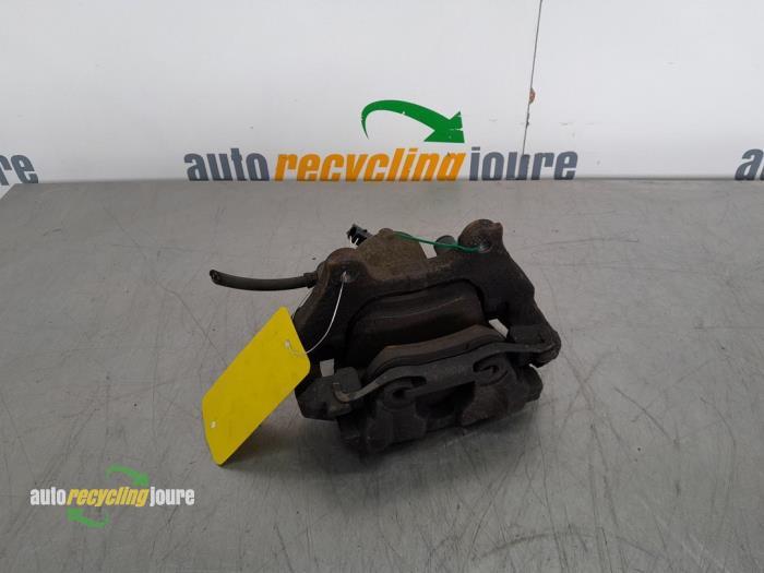 Gebrauchte Bremszange links vorne Opel Combo 1.6 CDTI 16V Preis € 24,99 Margenregelung angeboten von Autorecycling Joure B.V.