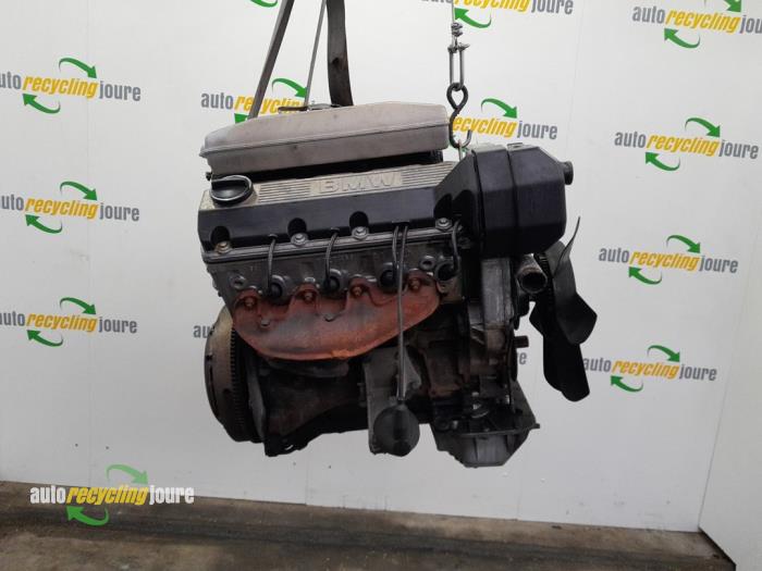 Usagé Moteur BMW 3 serie (E30/2) 316i Prix € 275,00 Règlement à la marge proposé par Autorecycling Joure B.V.