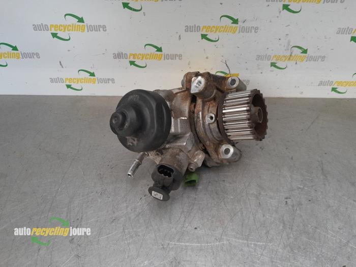 Used Mechanical fuel pump Mercedes Citan (415.6) 1.5 109 CDI Price € 149,00 Margin scheme offered by Autorecycling Joure B.V.