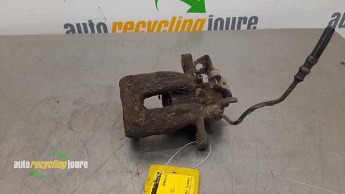 Gebrauchte Bremszange links hinten Mercedes Citan (415.6) 1.5 109 CDI Preis € 24,99 Margenregelung angeboten von Autorecycling Joure B.V.