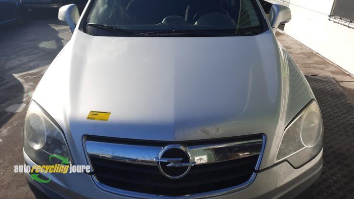 Używane Maska Opel Antara (LA6) 2.0 CDTI 16V 4x4 Cena € 100,00 Procedura marży oferowane przez Autorecycling Joure B.V.