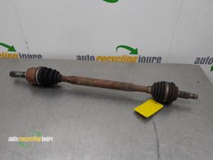 Usados Eje de transmisión derecha detrás Mazda MX-5 (NC18/1A) 1.8i 16V Precio € 74,99 Norma de margen ofrecido por Autorecycling Joure B.V.