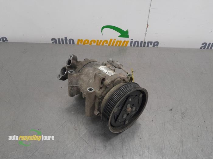 Gebrauchte Klimapumpe Renault Kangoo Express (FW) 1.5 dCi 75 FAP Preis € 49,99 Margenregelung angeboten von Autorecycling Joure B.V.