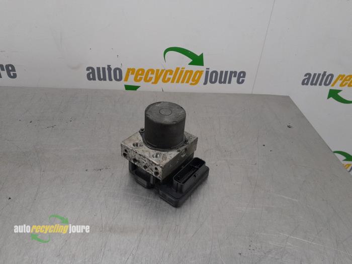Used ABS pump Opel Astra K Sports Tourer 1.6 CDTI 110 16V Price € 151,24 Inclusive VAT offered by Autorecycling Joure B.V.