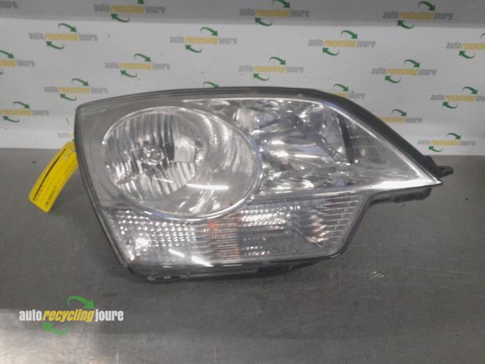 Używane Reflektor prawy Opel Antara (LA6) 2.0 CDTI 16V 4x4 Cena € 99,99 Procedura marży oferowane przez Autorecycling Joure B.V.