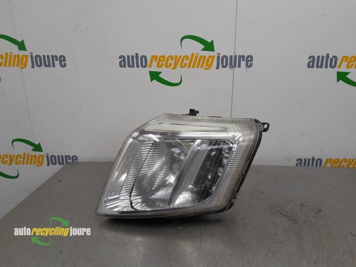 Używane Reflektor prawy Citroen C2 (JM) 1.4 Cena € 49,99 Procedura marży oferowane przez Autorecycling Joure B.V.
