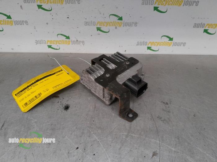 Usagé Module pompe carburant Landrover Range Rover IV (LG) 5.0 V8 32V Supercharged Prix € 79,99 Règlement à la marge proposé par Autorecycling Joure B.V.