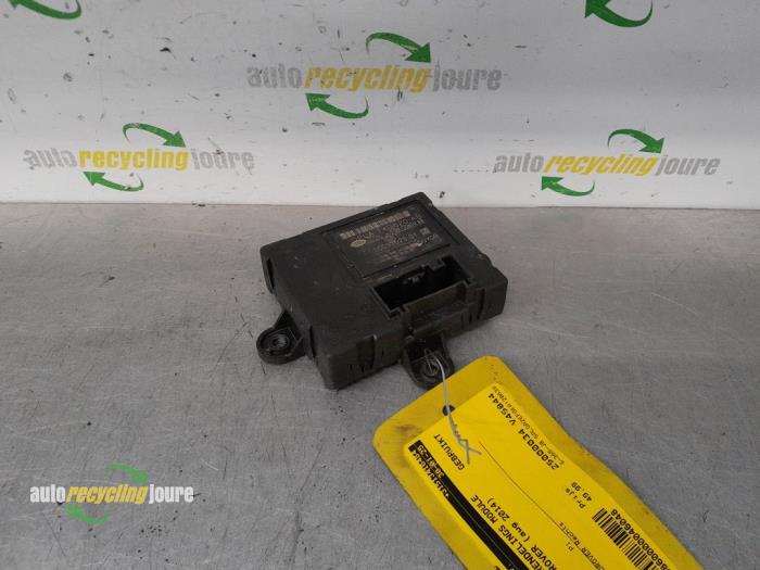 Używane Modul centralnego zamka Landrover Range Rover IV (LG) 5.0 V8 32V Supercharged Cena € 49,99 Procedura marży oferowane przez Autorecycling Joure B.V.