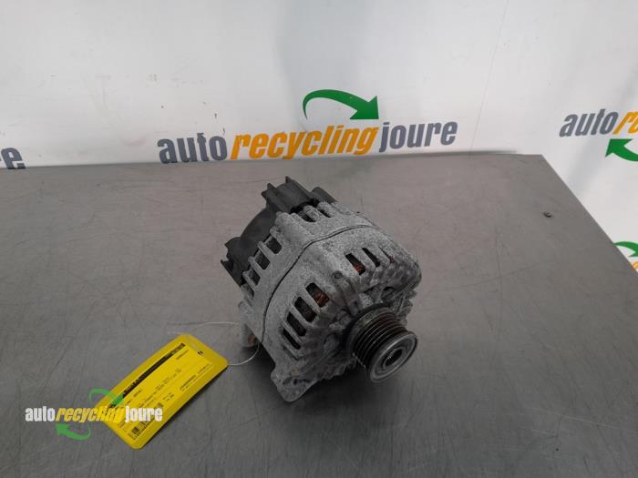 Usagé Dynamo Audi A6 Avant (C7) 2.0 TDI 16V Prix € 74,99 Règlement à la marge proposé par Autorecycling Joure B.V.