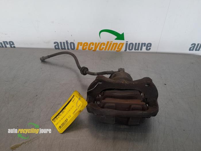 Usagé Etrier de frein avant gauche Opel Zafira Tourer (P12) 1.6 CDTI 16V ecoFLEX 134 Prix € 19,99 Règlement à la marge proposé par Autorecycling Joure B.V.