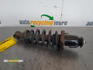 Begagnade Stötdämpare, vänster bak Toyota Avensis Wagon (T25/B1E) 2.2 D-4D 16V D-CAT Pris € 29,99 Marginaltabell erbjuds av Autorecycling Joure B.V.