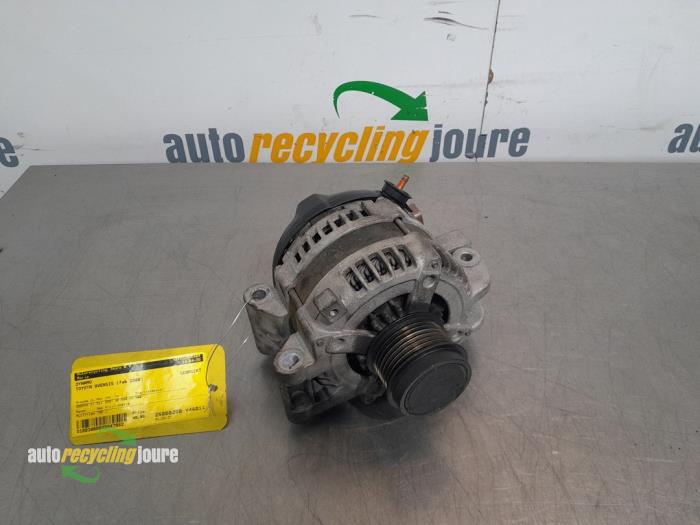 Begagnade Dynamo Toyota Avensis Wagon (T25/B1E) 2.2 D-4D 16V D-CAT Pris € 49,99 Marginaltabell erbjuds av Autorecycling Joure B.V.