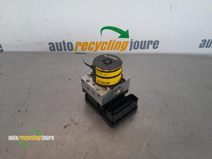 Used ABS pump Ford Kuga II (DM2) 2.0 TDCi 16V 163 4x4 Price € 149,00 Margin scheme offered by Autorecycling Joure B.V.