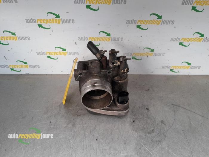 Gebrauchte Drosselklappengehäuse Audi A3 (8L1) 1.6 Preis € 29,99 Margenregelung angeboten von Autorecycling Joure B.V.