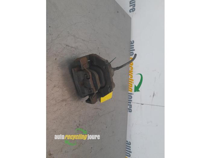 Gebrauchte Bremszange links hinten BMW X5 (E70) 3.0sd 24V Preis € 69,99 Margenregelung angeboten von Autorecycling Joure B.V.
