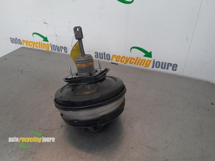 Usagé Servo frein BMW 5 serie Touring (F11) 535d 24V Prix € 89,99 Règlement à la marge proposé par Autorecycling Joure B.V.