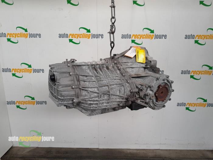Getriebe van een Audi A4 Avant (B8) 2.0 TDI 143 16V 2013