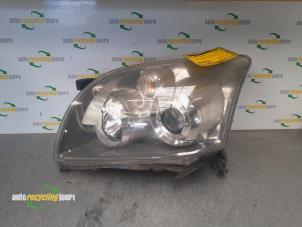 Used Headlight, left Toyota Avensis Wagon (T25/B1E) 2.2 D-4D 16V D-CAT Price € 69,99 Margin scheme offered by Autorecycling Joure B.V.