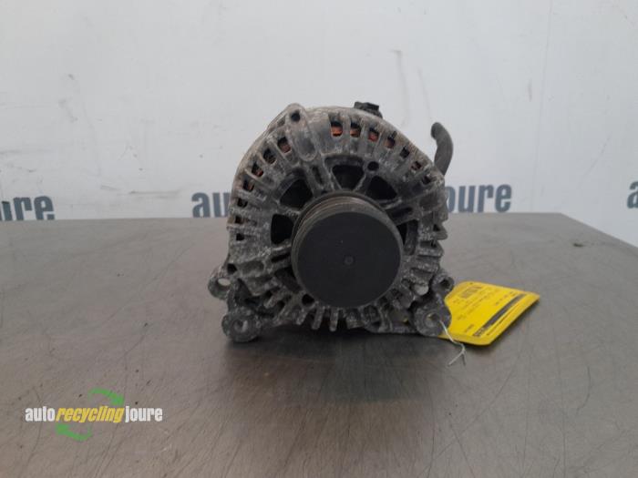 Used Dynamo Seat Leon (1P1) 2.0 FSI 16V Price € 39,99 Margin scheme offered by Autorecycling Joure B.V.