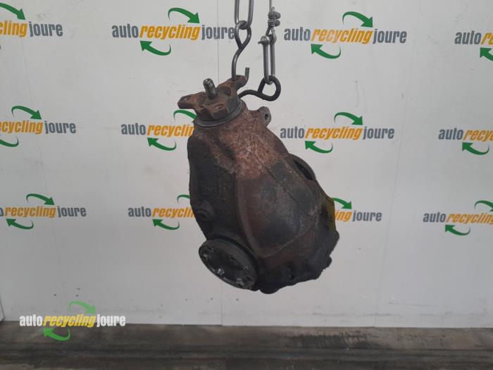 Gebrauchte Differential hinten Mercedes CLK (C208) 3.2 320 V6 18V Preis € 99,00 Margenregelung angeboten von Autorecycling Joure B.V.