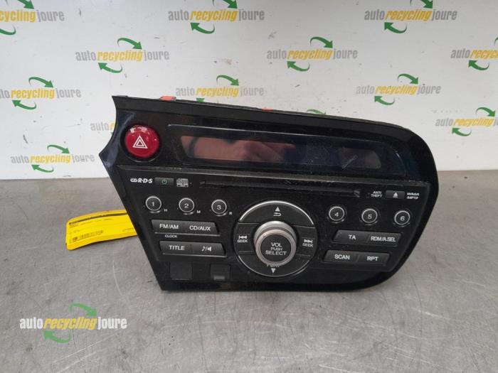 Używane Radio Honda Insight (ZE2) 1.3 16V VTEC Cena € 49,99 Procedura marży oferowane przez Autorecycling Joure B.V.
