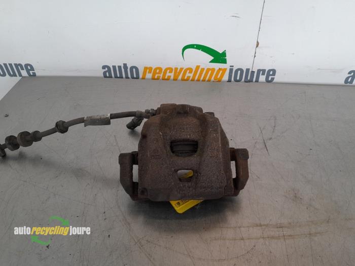 Begagnade Främre bromsok, vänster Audi A4 Avant (B8) 2.0 TDI 143 16V Pris € 24,99 Marginaltabell erbjuds av Autorecycling Joure B.V.