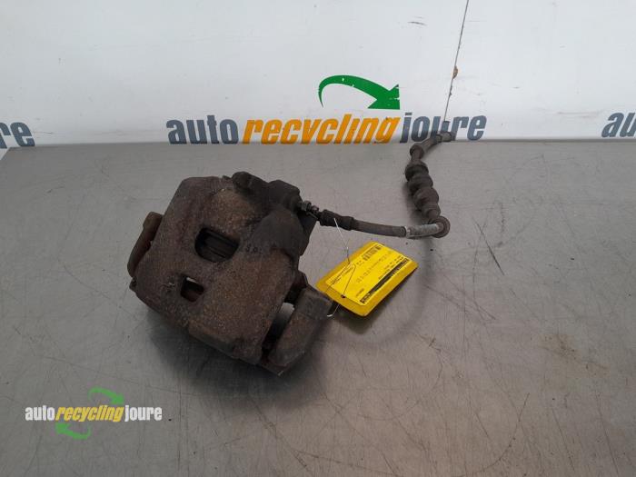 Begagnade Främre bromsok, höger Audi A4 Avant (B8) 2.0 TDI 143 16V Pris € 24,99 Marginaltabell erbjuds av Autorecycling Joure B.V.