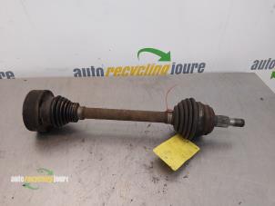 Begagnade Drivaxel, höger bak Audi A3 (8L1) 1.8 T 20V Quattro Pris € 39,99 Marginaltabell erbjuds av Autorecycling Joure B.V.