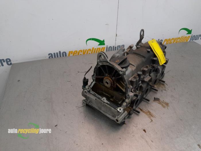Begagnade Topplock Audi A1 (8X1/8XK) 1.2 TFSI Pris € 249,00 Marginaltabell erbjuds av Autorecycling Joure B.V.