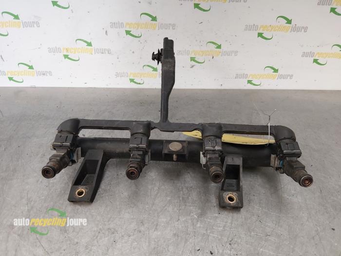 Usagé Système d'injection Peugeot 206 (2A/C/H/J/S) 1.4 XR,XS,XT,Gentry Prix € 39,99 Règlement à la marge proposé par Autorecycling Joure B.V.