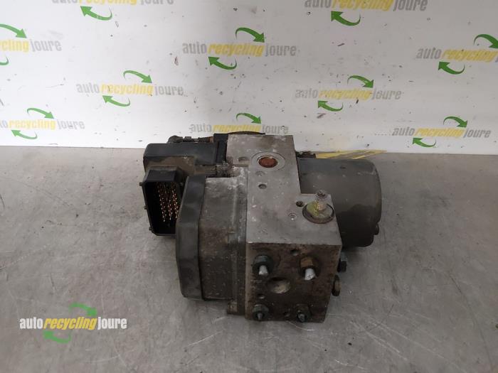 Usagé Bloc ABS Ford Cougar (ECX/W) 2.5 24V Prix € 49,99 Règlement à la marge proposé par Autorecycling Joure B.V.