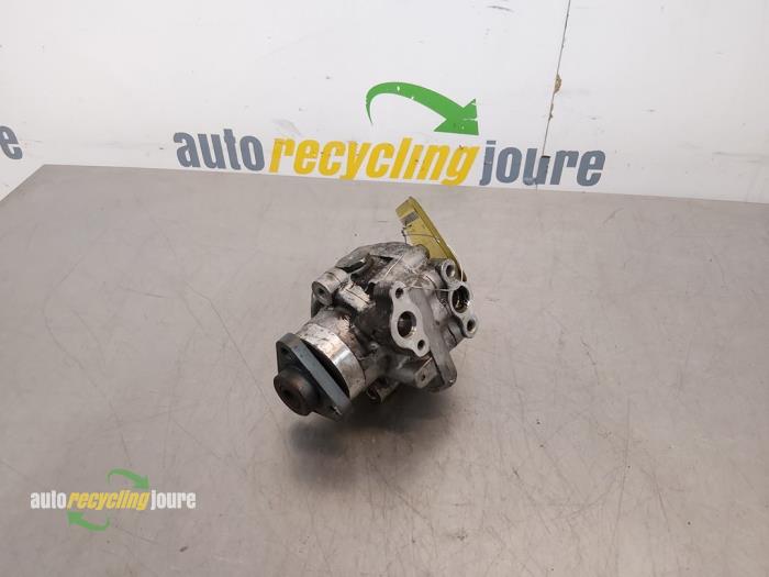Usagé Pompe de direction Volkswagen Crafter 2.0 TDI 16V Prix € 99,95 Règlement à la marge proposé par Autorecycling Joure B.V.