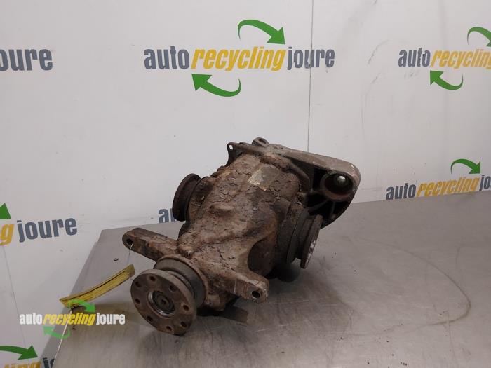 Gebrauchte Differential hinten BMW 1 serie (E87/87N) 116i 1.6 16V Preis € 425,00 Margenregelung angeboten von Autorecycling Joure B.V.