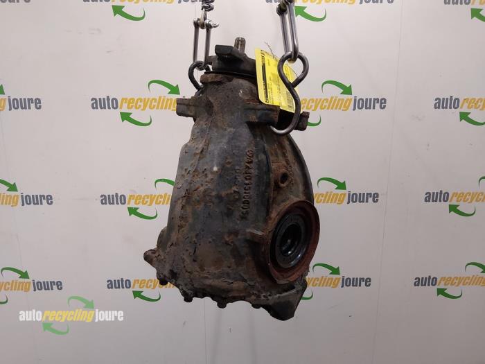 Gebrauchte Differential hinten Mercedes E (W211) 3.0 E-280 V6 24V Preis € 225,00 Margenregelung angeboten von Autorecycling Joure B.V.