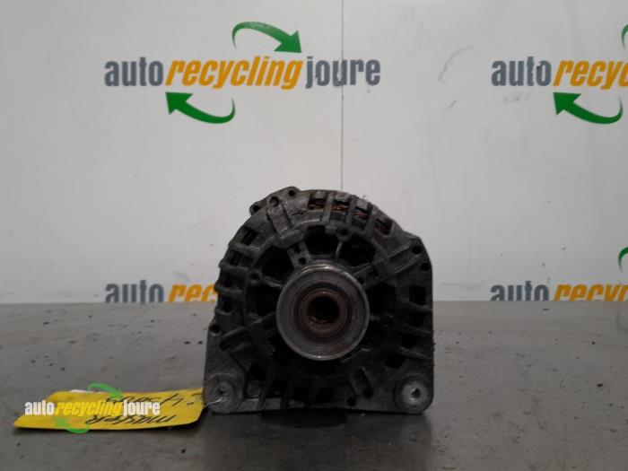 Usagé Dynamo Renault Master II (FD/HD) 2.2 dCi 16V Prix € 59,99 Règlement à la marge proposé par Autorecycling Joure B.V.